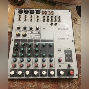 Vintage YAMAHA MW10C USB Mixing Studio 10-Channel Mixer (no power cord)
